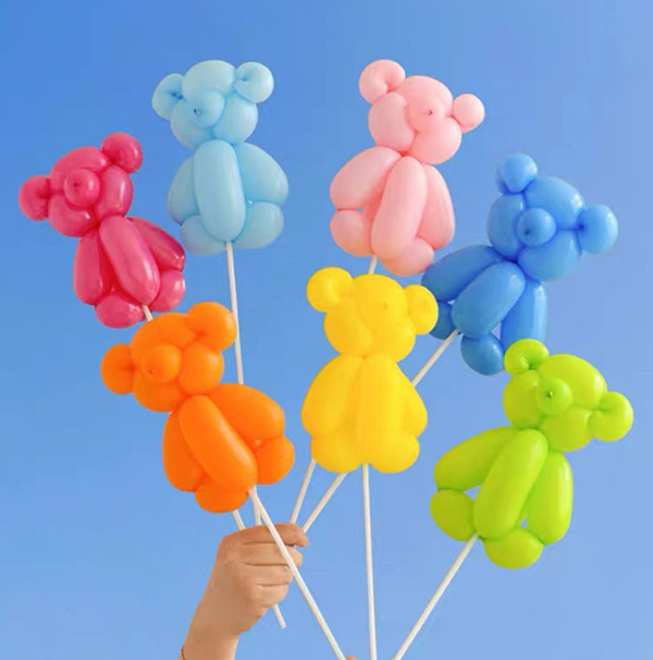 Pemodelan balon lateks
