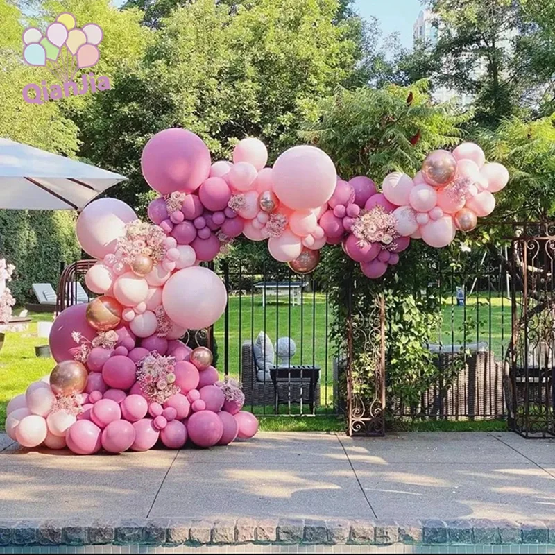 Lengkungan Balon Pesta Kolam Renang